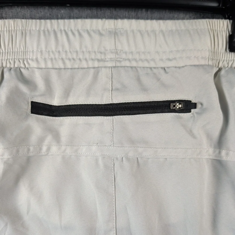 Gesean Running Shorts Sz Large White Blk Built In Compression Back Zipper Pocket